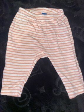 Old Navy baby pants  6-12m
